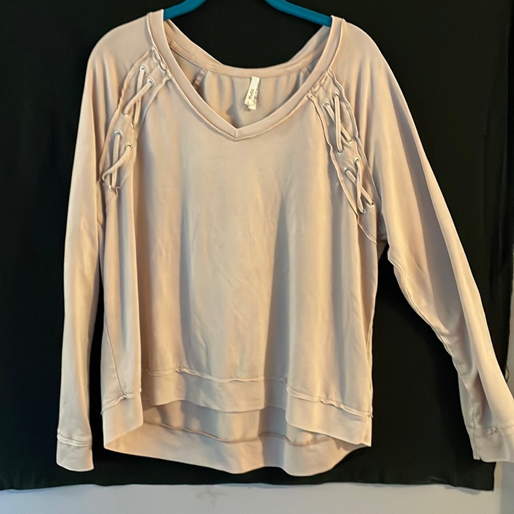 Long sleeve womens tee